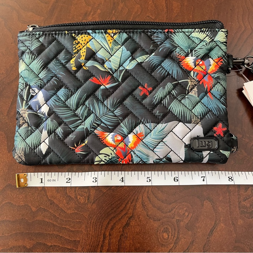 Lug Peekaboo Phone Pouch Travel Wallet Wristlet - Picture 9 of 9